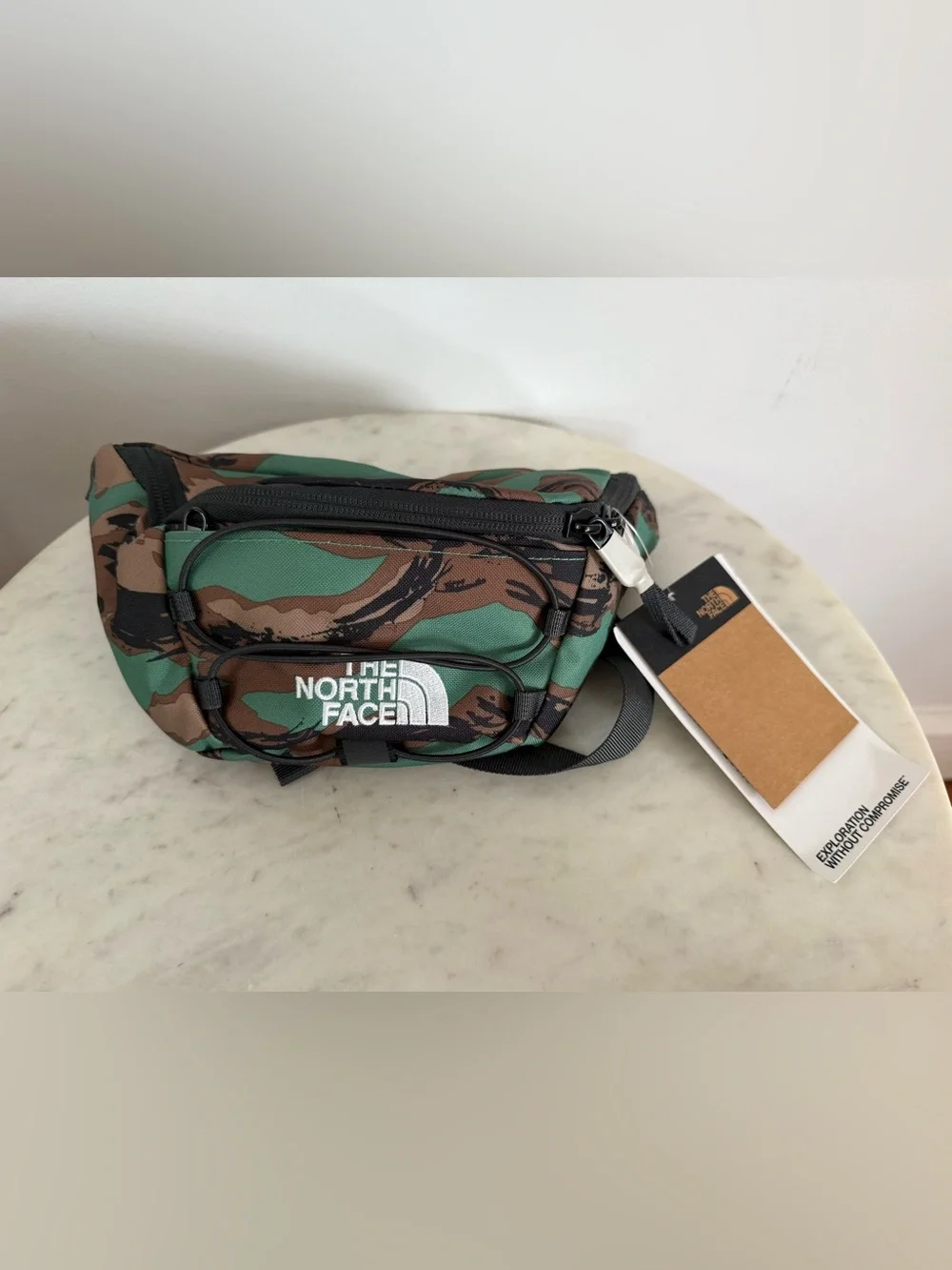 NWT!!! The North Face Camouflage Waist Fanny Pouch Body Sling Bag Shoulder Bag